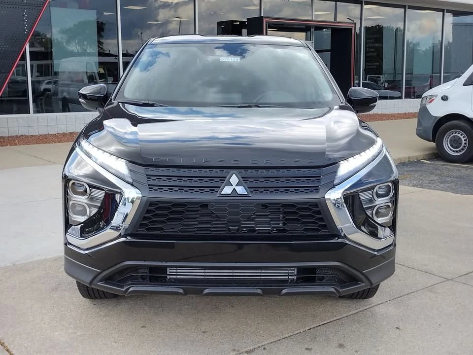 2026 Mitsubishi Eclipse Cross - Image 11 of 20