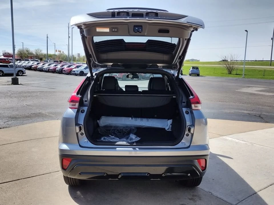 2026 Mitsubishi Eclipse Cross - Image 15 of 20