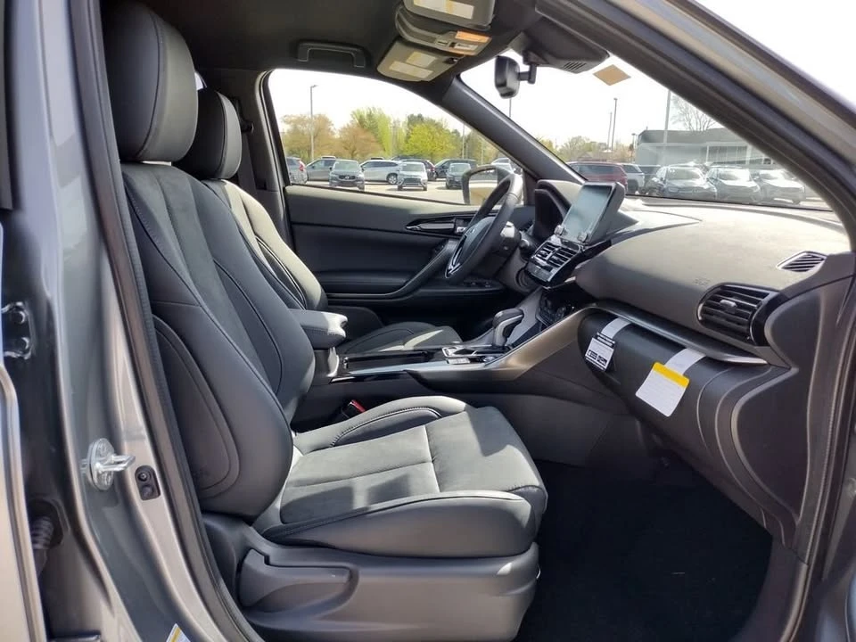 2026 Mitsubishi Eclipse Cross - Image 10 of 20