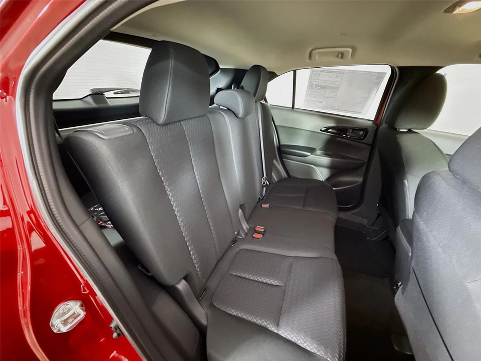 2026 Mitsubishi Eclipse Cross - Image 17 of 21