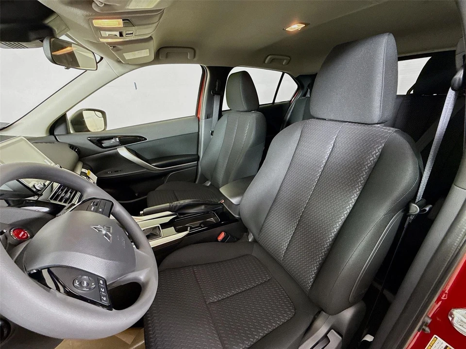 2026 Mitsubishi Eclipse Cross - Image 2 of 21