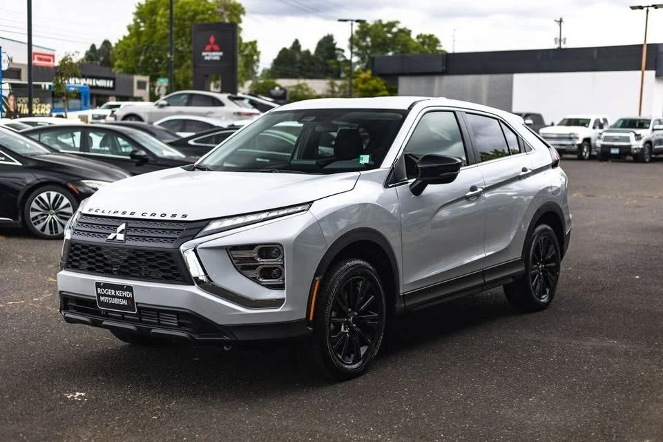 2026 Mitsubishi Eclipse Cross - Image 4 of 20