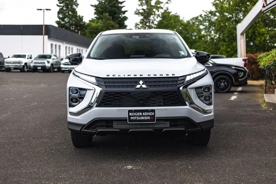 2026 Mitsubishi Eclipse Cross - Image 5 of 20
