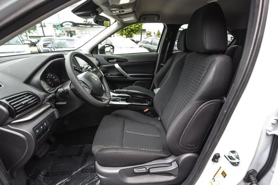 2026 Mitsubishi Eclipse Cross - Image 17 of 20