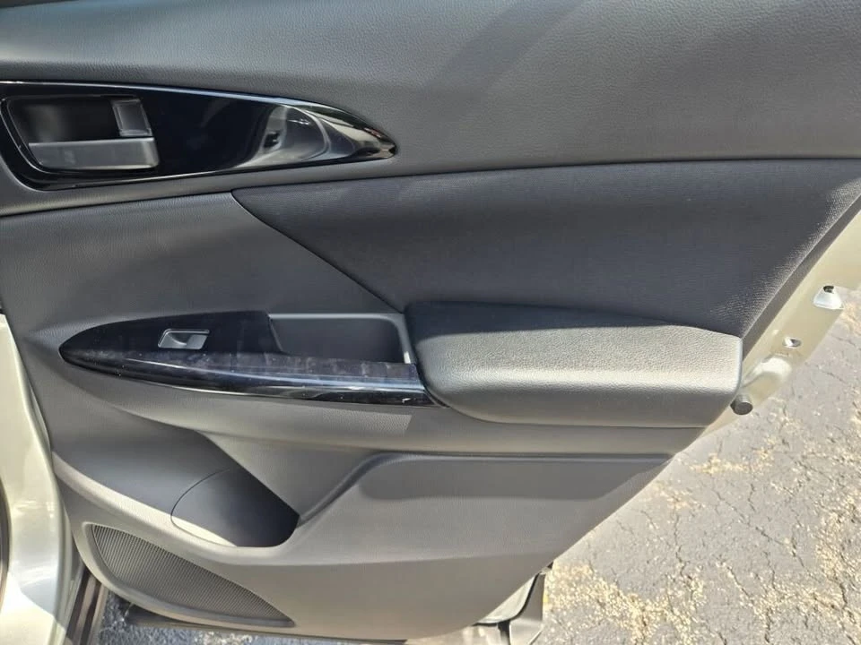 2026 Mitsubishi Eclipse Cross - Image 8 of 20