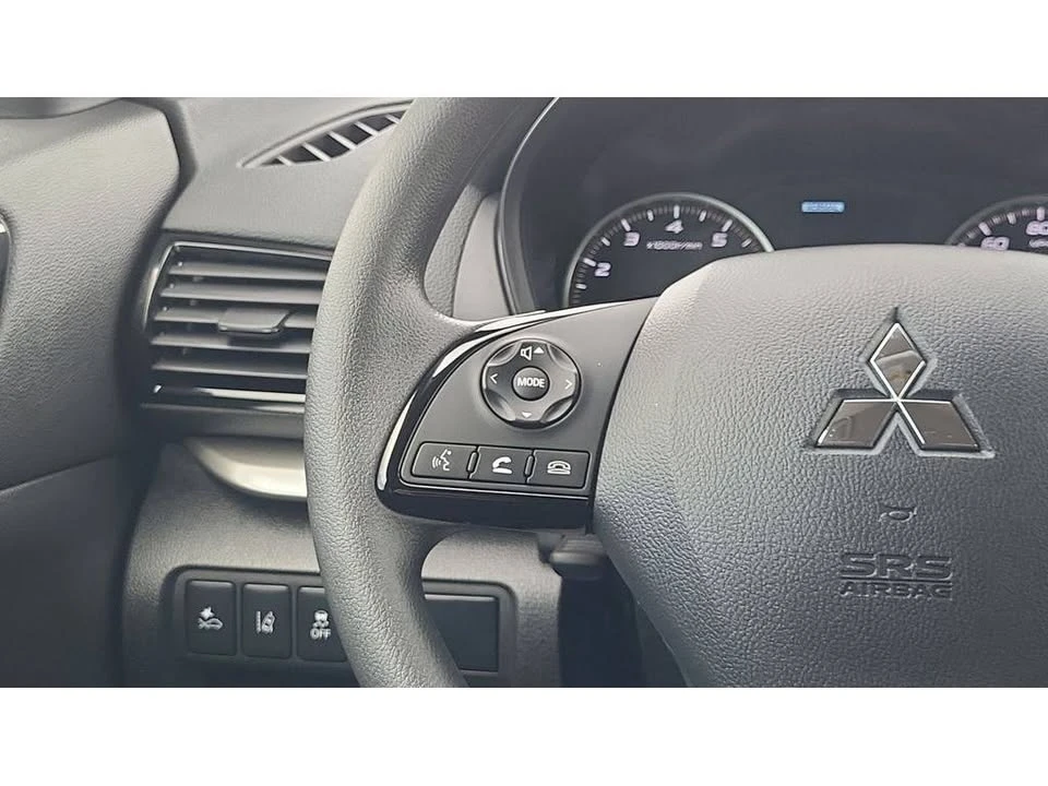 2026 Mitsubishi Eclipse Cross - Image 5 of 20