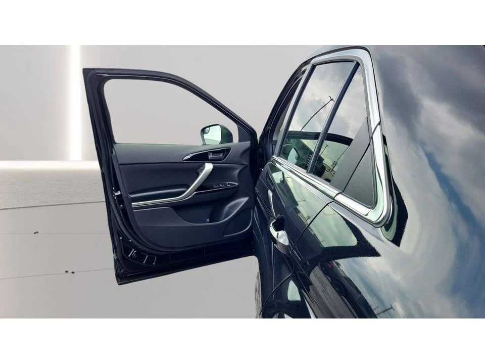 2026 Mitsubishi Eclipse Cross - Image 12 of 20