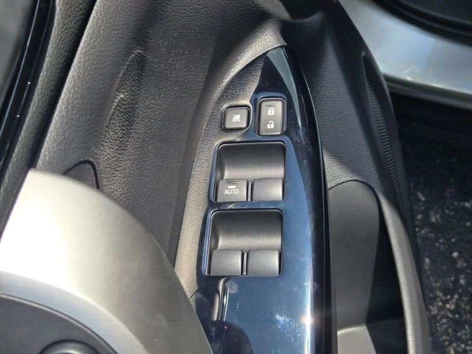2026 Mitsubishi Eclipse Cross - Image 19 of 20