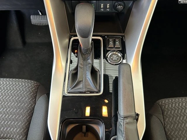 2026 Mitsubishi Eclipse Cross - Image 19 of 20