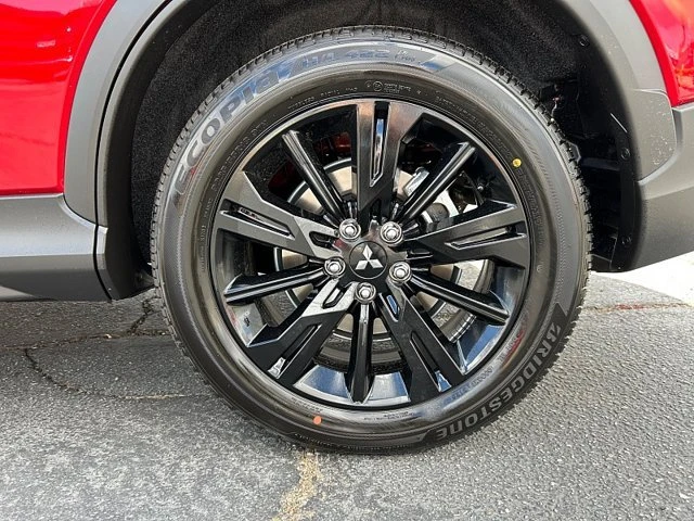 2026 Mitsubishi Eclipse Cross - Image 14 of 20