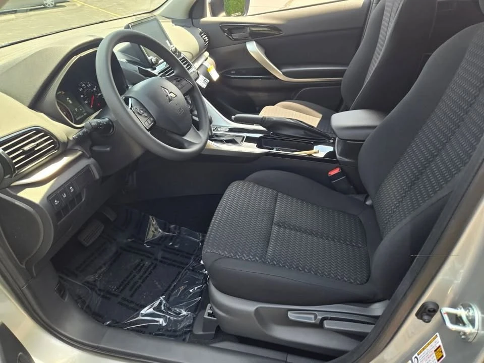 2026 Mitsubishi Eclipse Cross - Image 15 of 20