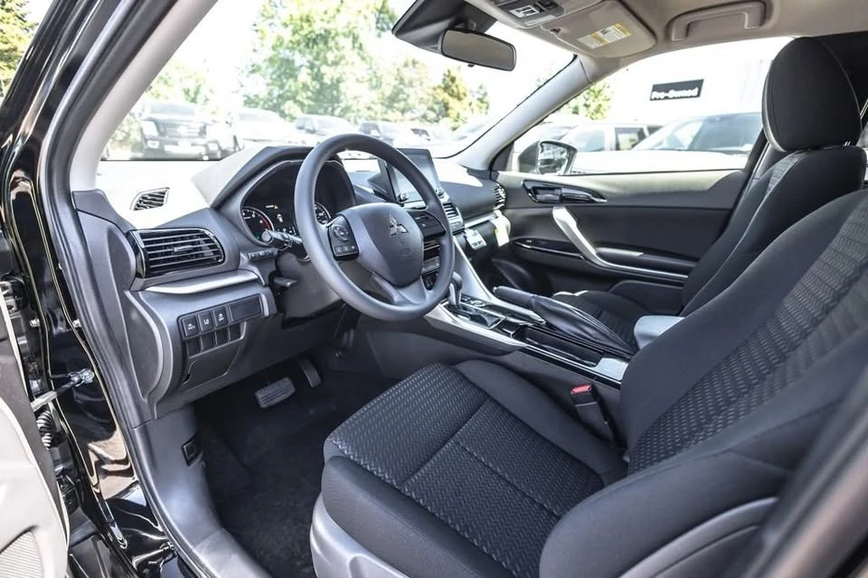 2026 Mitsubishi Eclipse Cross - Image 16 of 20