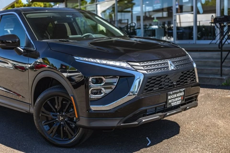 2026 Mitsubishi Eclipse Cross - Image 3 of 20