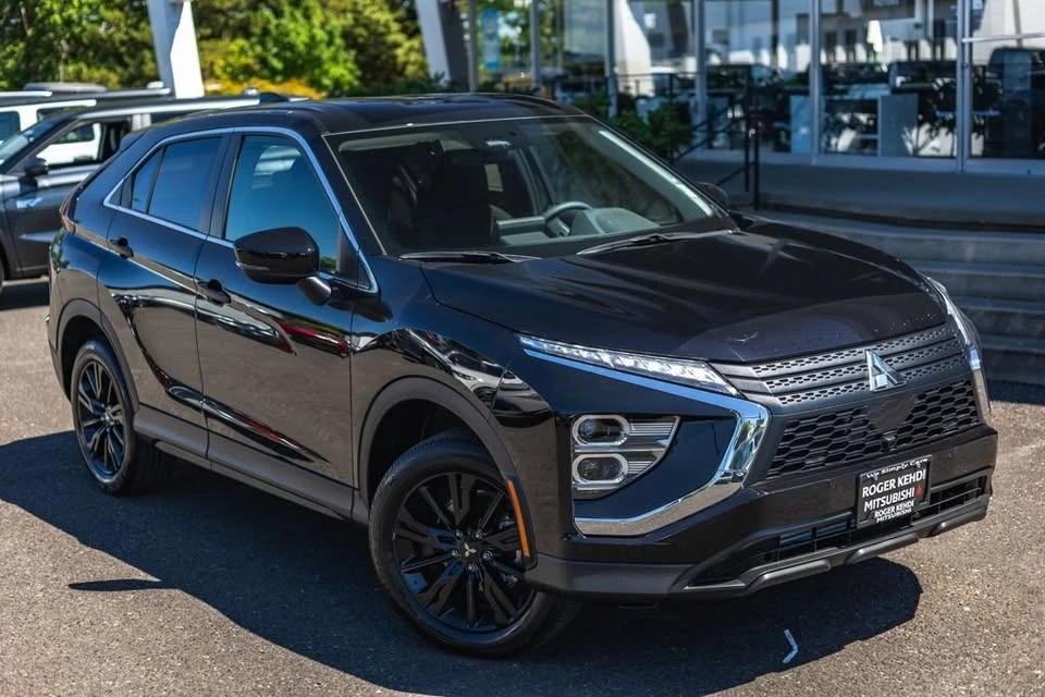 2026 Mitsubishi Eclipse Cross - Image 2 of 20