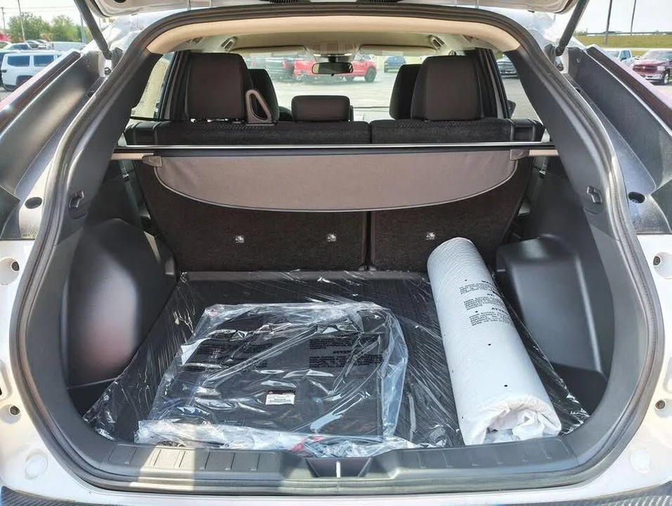 2026 Mitsubishi Eclipse Cross - Image 8 of 20