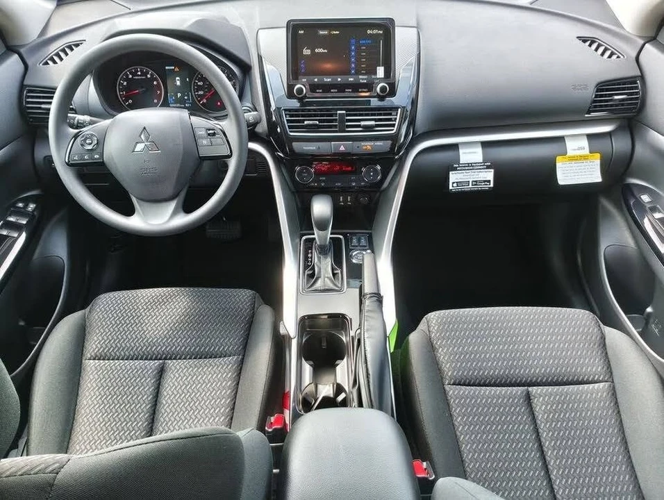 2026 Mitsubishi Eclipse Cross - Image 2 of 20