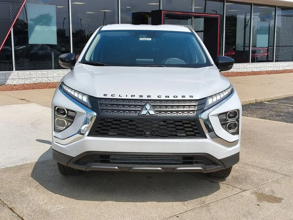 2026 Mitsubishi Eclipse Cross - Image 11 of 20