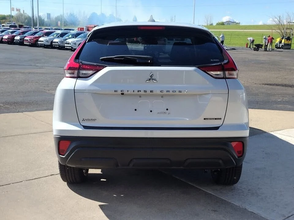 2026 Mitsubishi Eclipse Cross - Image 14 of 20