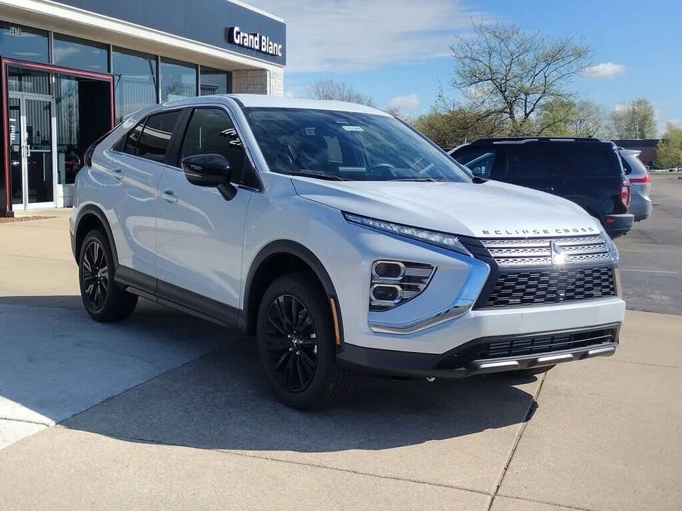 2026 Mitsubishi Eclipse Cross - Image 10 of 20