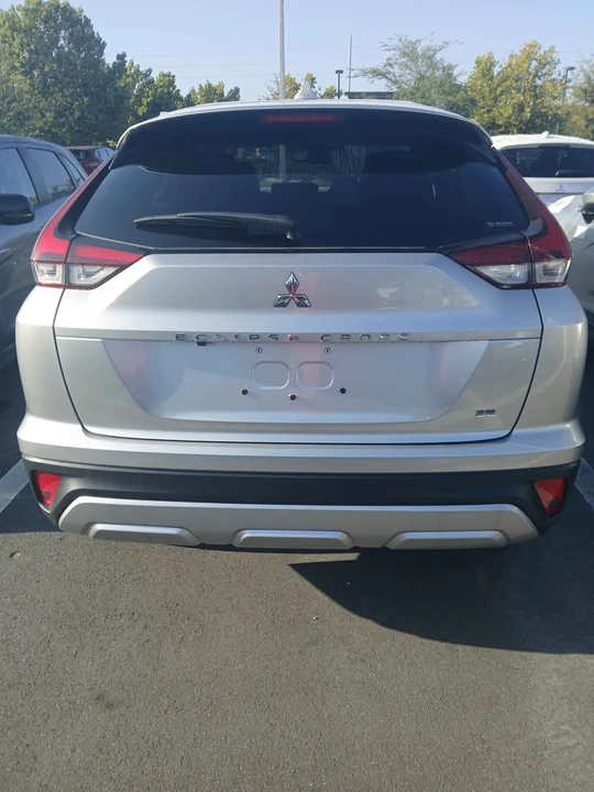 2026 Mitsubishi Eclipse Cross - Image 4 of 4