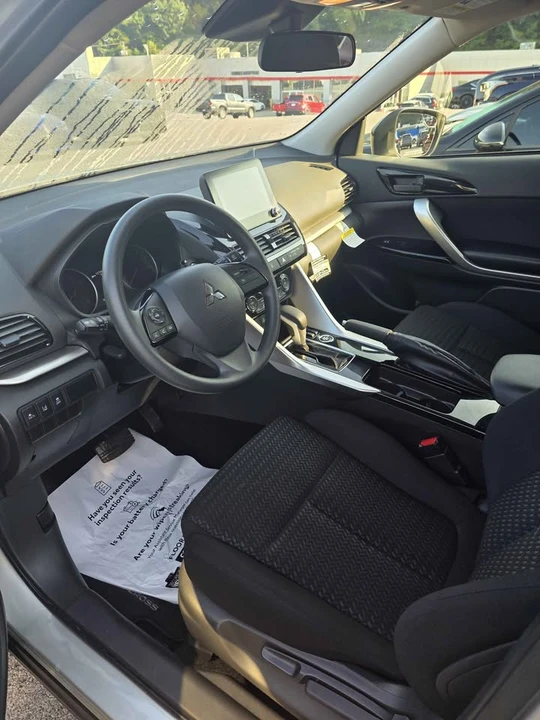 2026 Mitsubishi Eclipse Cross - Image 9 of 12