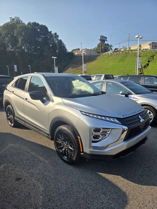 2026 Mitsubishi Eclipse Cross - Image 3 of 12