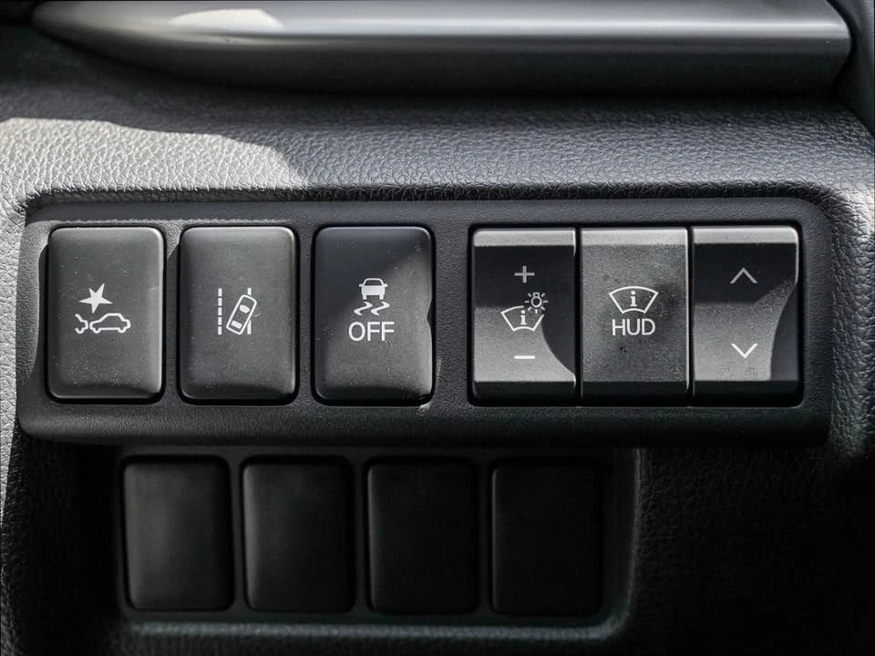 2026 Mitsubishi Eclipse Cross - Image 6 of 20