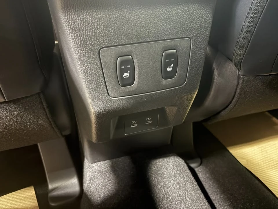 2026 Mitsubishi Eclipse Cross - Image 11 of 18