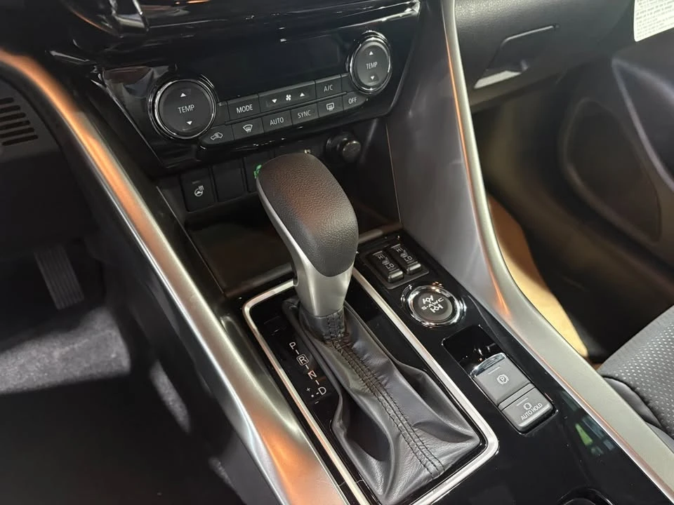 2026 Mitsubishi Eclipse Cross - Image 14 of 18