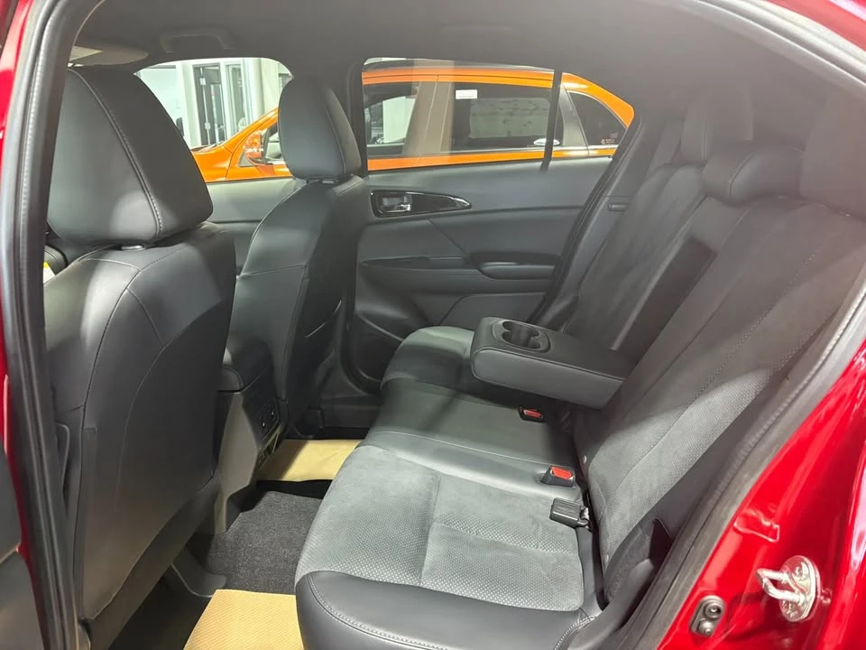 2026 Mitsubishi Eclipse Cross - Image 10 of 18
