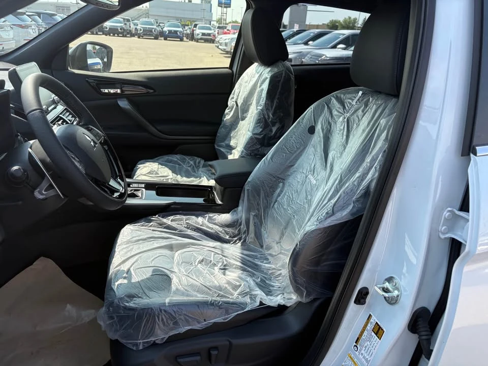 2026 Mitsubishi Eclipse Cross - Image 8 of 10