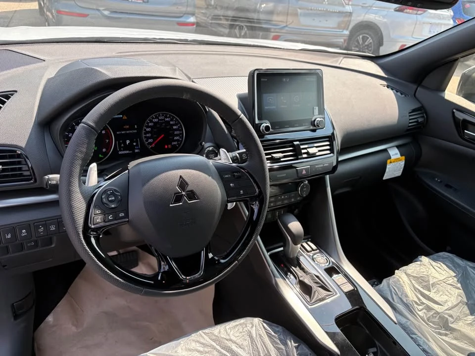 2026 Mitsubishi Eclipse Cross - Image 7 of 10