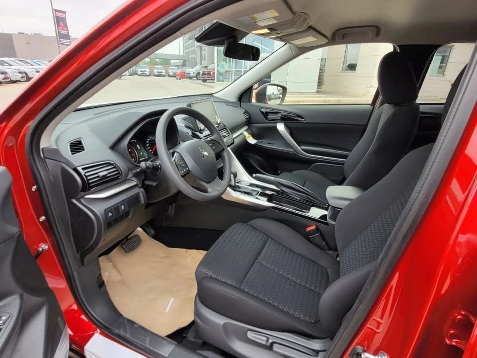 2026 Mitsubishi Eclipse Cross - Image 9 of 13