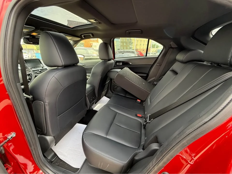 2026 Mitsubishi Eclipse Cross - Image 9 of 14