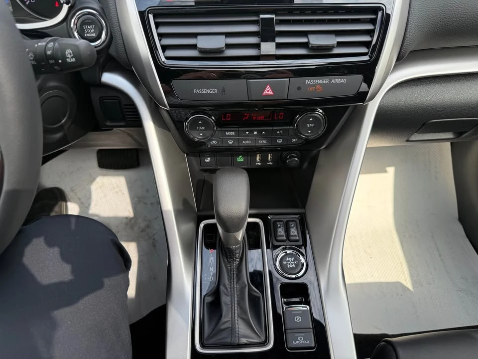 2026 Mitsubishi Eclipse Cross - Image 13 of 14