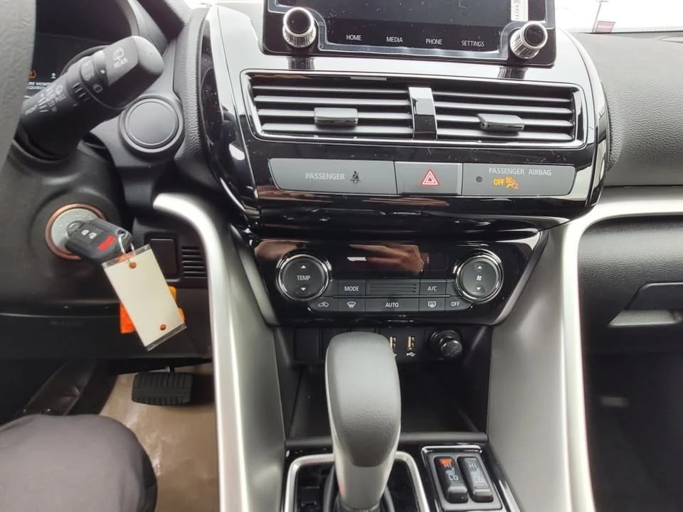 2026 Mitsubishi Eclipse Cross - Image 12 of 13