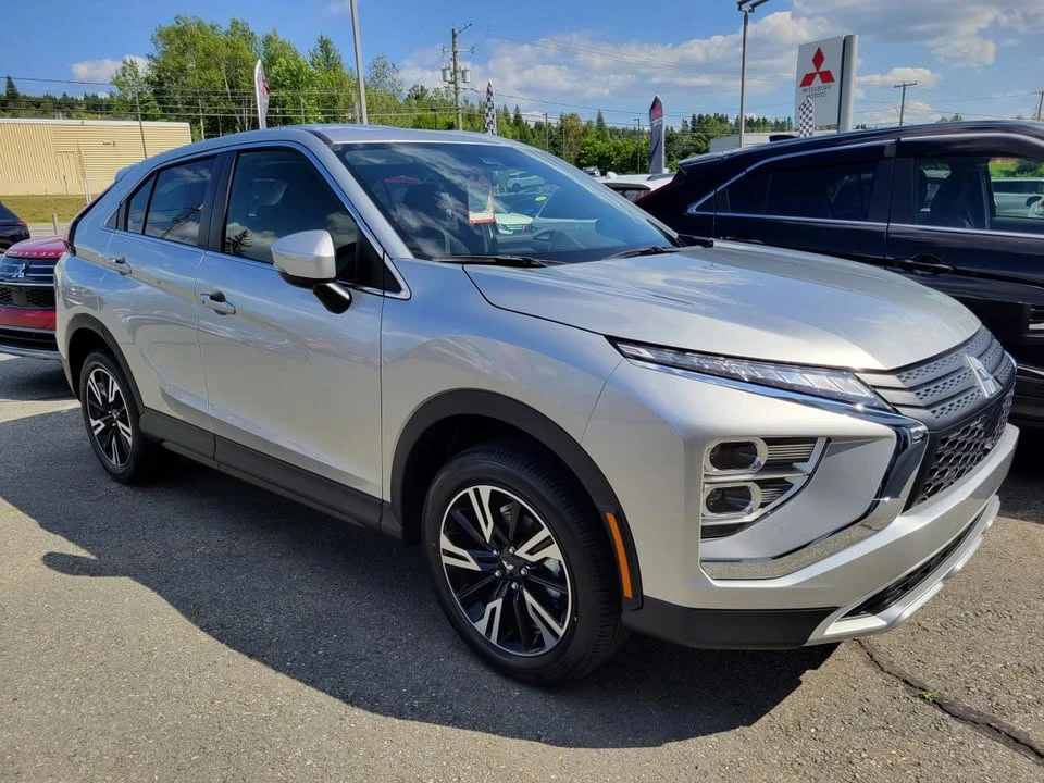 2026 Mitsubishi Eclipse Cross - Image 2 of 4