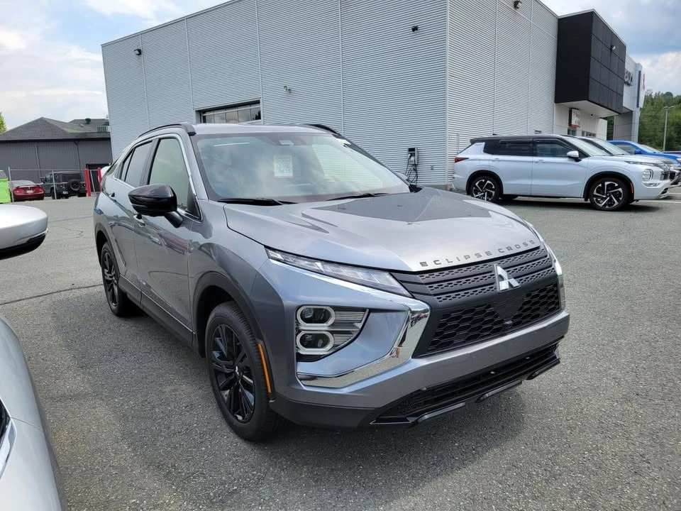 2026 Mitsubishi Eclipse Cross - Image 3 of 4
