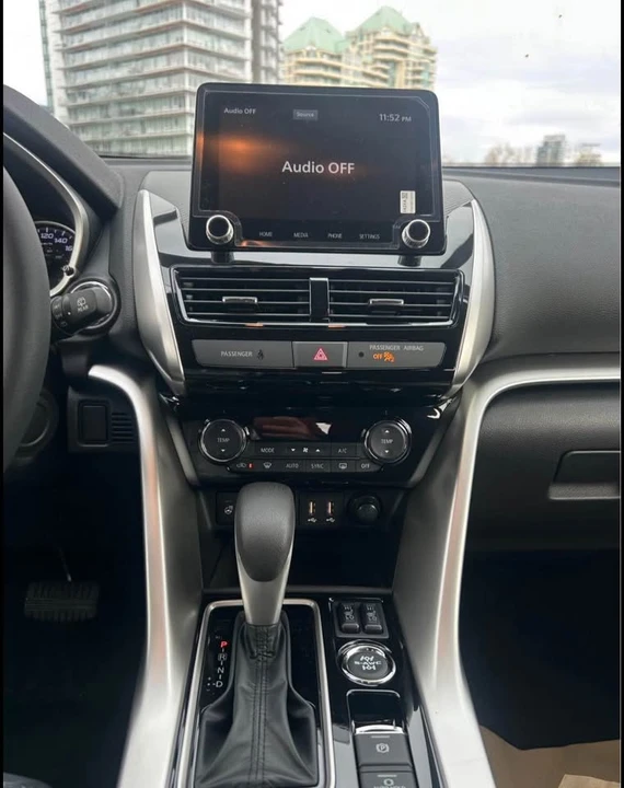2026 Mitsubishi Eclipse Cross - Image 10 of 12