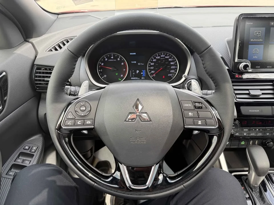 2026 Mitsubishi Eclipse Cross - Image 11 of 14