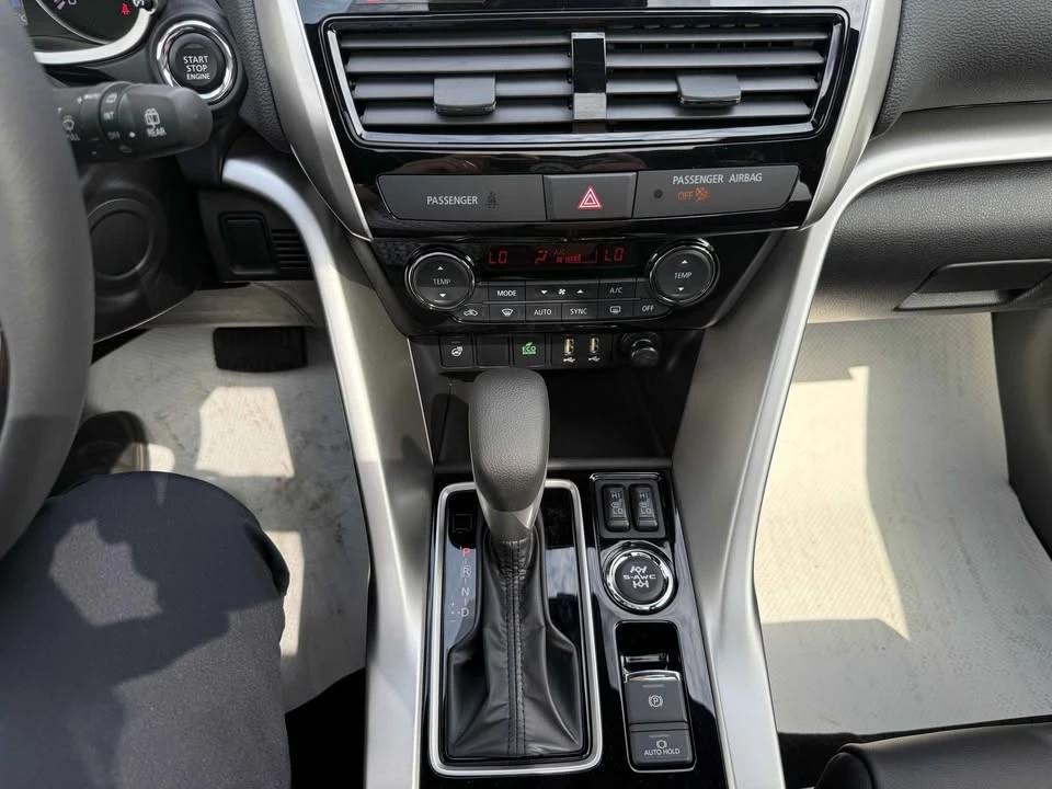 2026 Mitsubishi Eclipse Cross - Image 13 of 14
