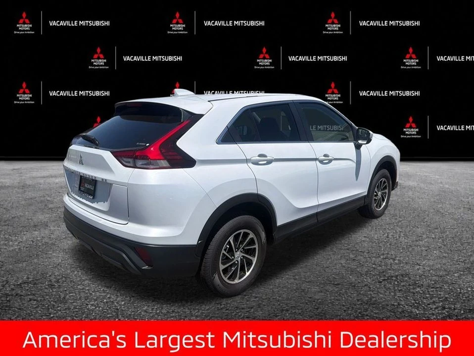 2026 Mitsubishi Eclipse Cross - Image 5 of 10