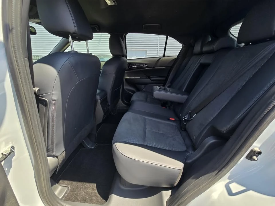 2026 Mitsubishi Eclipse Cross - Image 10 of 20