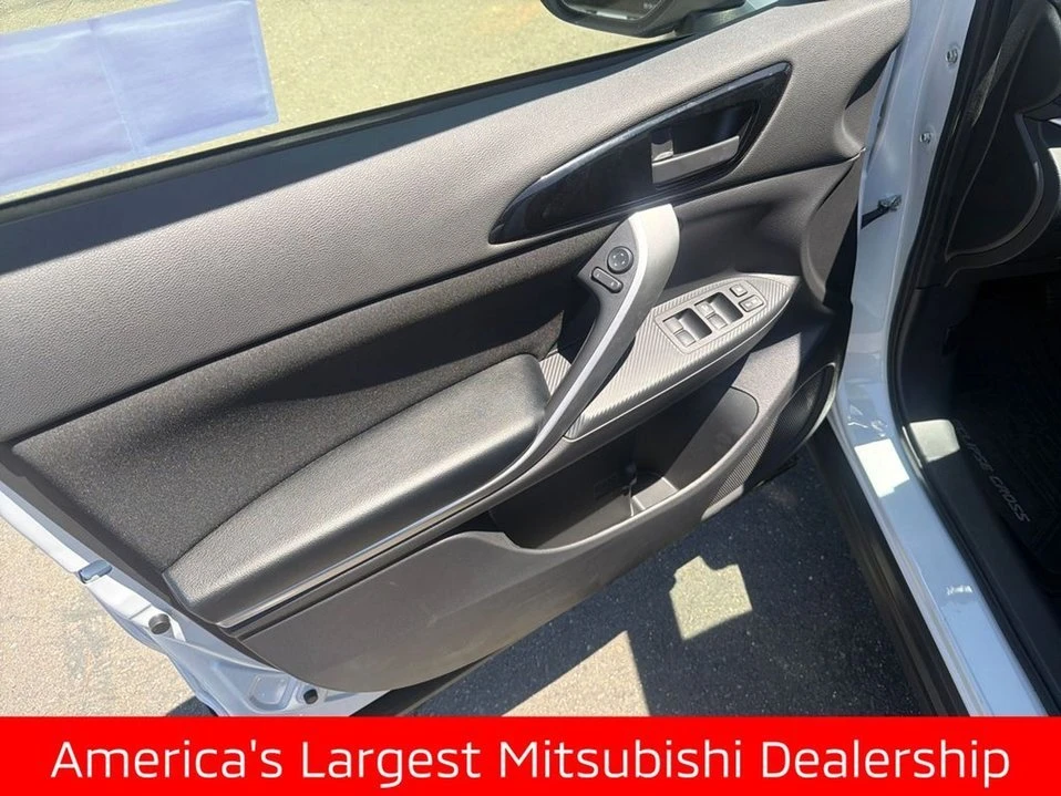 2026 Mitsubishi Eclipse Cross - Image 10 of 10