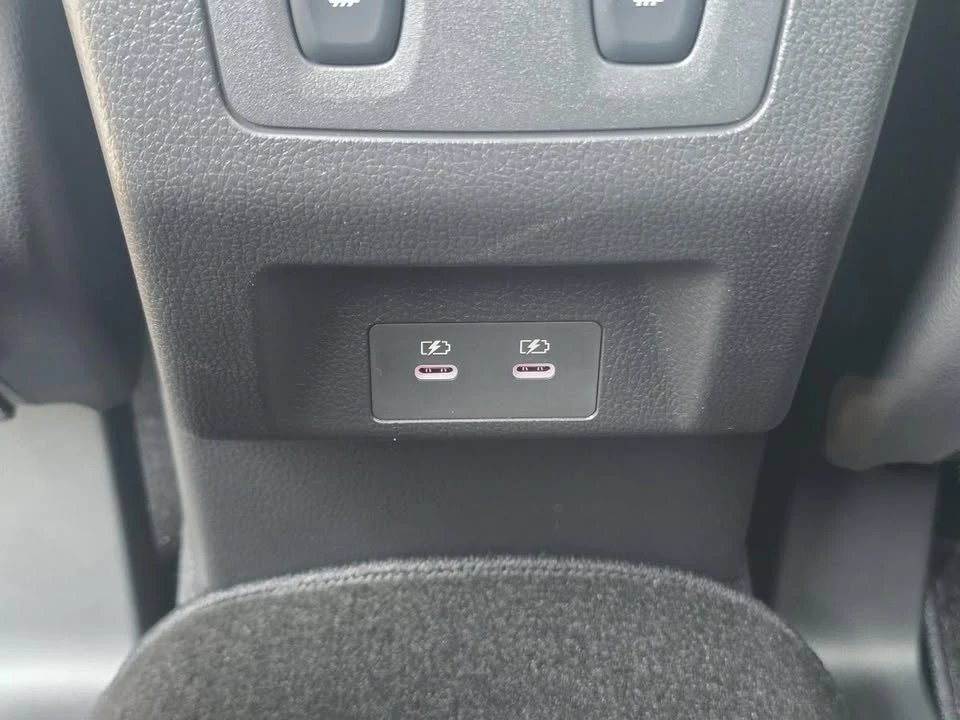 2026 Mitsubishi Eclipse Cross - Image 12 of 20