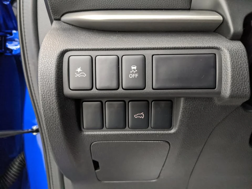 2026 Mitsubishi Eclipse Cross - Image 3 of 20