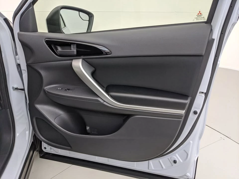 2026 Mitsubishi Eclipse Cross - Image 12 of 20
