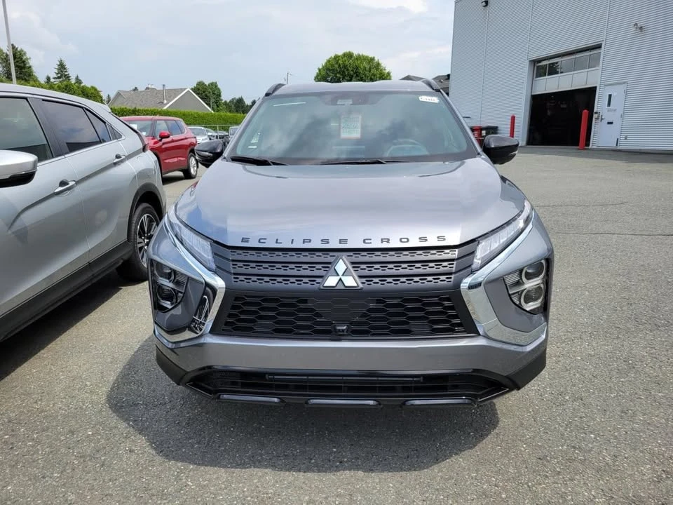 2026 Mitsubishi Eclipse Cross - Image 2 of 4