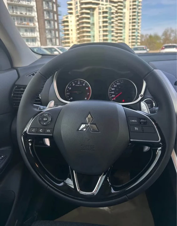 2026 Mitsubishi Eclipse Cross - Image 10 of 14
