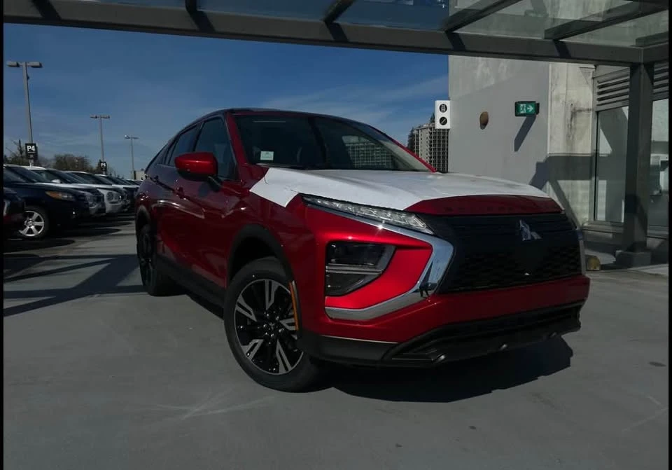2026 Mitsubishi Eclipse Cross - Image 3 of 13